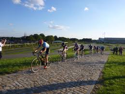 Jun 07, 2021 · tom dumoulin: Cycling For All On Twitter Earlier This Week Bikeforeurope Visited The Tom Dumoulin Bike Park In Sittard In Ucibikeregion Limburg Great To See Some Racing Around The Track Https T Co Uvn5etkpvl