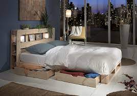 decouvrez nos lits 2 places en bois massif inspiration nordique lit en palette lit 2 places lit