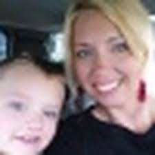 Tara Earls's Instagram, Twitter & Facebook