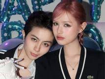 Mark Trang's Instagram, Twitter & Facebook