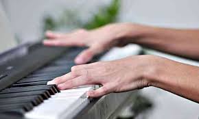 Studiato per dare sicurezza e affidabilità in qualsiasi situazione, perciò vogliamo continuare a seguirti da tantissimi anni in ogni tuffo e in ogni battito di pinna. Edital Do Arte Salva Contempla Musicos Veja Como Se Inscrever Cultura Estado De Minas