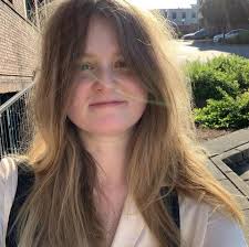 How can a new mom get back into shape and start lifting at the gym?