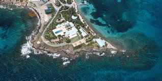 Jeffrey epstein maintained a little black book with the names and contact information of prominent people, including president donald trump, elizabeth hurley and michael bloomberg. Neue Vorwurfe Gegen Jeffrey Epstein Kein Einzeltater Taz De