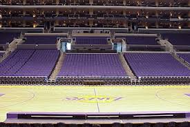 where are box seats at staples center