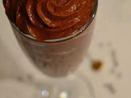 Mousse Au Chocolat Gingembre Et Aux Noisettes Recette Mousse Au Chocolat Recettes De Mousse Recette Mousse Au Chocolat