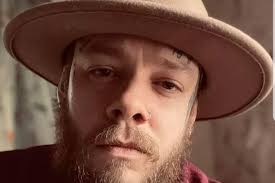 How RAF veteran who 'lost everything' due to mental trauma is rebuilding  his life through cartoon art