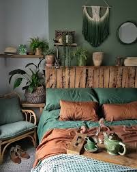 19 Inspiration Green Bedroom In 2019 Greenbedroom Dark Green Bedroom Green Bedroom Decor Gr Interior Design Living Room Bedroom Green Bohemian Bedroom Decor