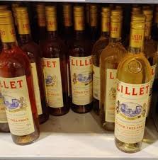 Build over cubed ice in high ball glass and garnish with lemon wedge. Wo Lillet Blanc Kaufen Preisvergleich Und Orte Tipps Tests Erfahrungen De