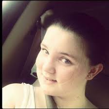 Danielle Godwin (missloutommo)