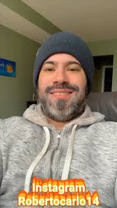 𝐏𝐞𝐫𝐢𝐨𝐝𝐢𝐬𝐭𝐚 𝐑𝐨𝐛𝐞𝐫𝐭𝐨 𝐂𝐚𝐫𝐥𝐨 𝐎𝐥𝐢𝐯𝐚𝐫𝐞𝐬