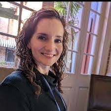 Amanda Flach's Instagram, Twitter & Facebook