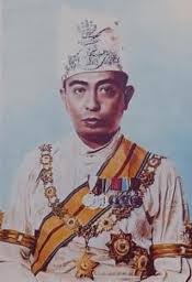 Sebabnya, ia adalah hari keputeraan sultan perak, sultan nazrin muizzuddin shah. Sultan Idris Iskandar Al Mutawakkil Alallahi Shah Ibni Al Marhum Sultan Iskandar Shah Wikipedia Bahasa Melayu Ensiklopedia Bebas