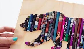Intermediate) a magazine that contains articles about famous people. 32 Cool Things To Make With Old Magazines Stylecaster