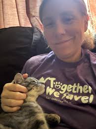 How to rescue a feral cat in distress?