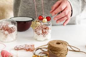 Einige restaurants haben für solche gerichte eine einfache, aber geniale lösung gefunden: Selbstgemachte Leckere Saftbonbons Und Diy Fur Verpackungen Aus Pet