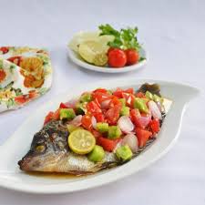 Keunikan dari makan sambal ini adalah dimakan dengan cara diminum. Ikan Bakar Colo Colo Indofood Solutions