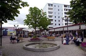 En man sköts ihjäl i husby i nordvästra stockholm under måndagseftermiddagen. Husby The Local Europe