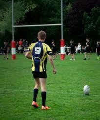 Abwehrspieler zur sicherung des raumes vor dem tor. Rugby Regeln Wie Spielt Man Rugby Richtig