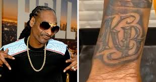 Bashar barakah jackson, known better by his stage name, pop smoke was an american rapper, singer, and like most of his contemporary rappers, pop also has tons of tattoos covering his body. Snoop Dogg Got A Kobe Bryant And Lakers Tattoo