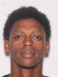 Lee Applewhite's Instagram, Twitter & Facebook