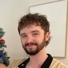 Dale Menke's Instagram, Twitter & Facebook