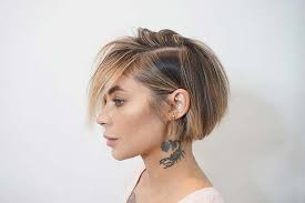 This is an elegant and flirty way to experiment with fringes and, if kept long enough, can even clip it back when you want to. 43 Trendy Ways To Wear Short Hair With Bangs Stayglam