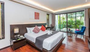 Camelback resort's 1 bedroom suite comfortably sleeps 6 guests, featuring a separate bedroom with king bed & a private bathroom. Wyndham Sea Pearl Resort Phuket