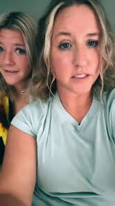 Lindsey McCall (@lindseymccall)