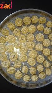 وصفه المعمول بالسميد زاكي Arabic Food Food Middle Eastern Sweets