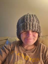 Has anyone made the back loop hat with a single wheat row in the middle?