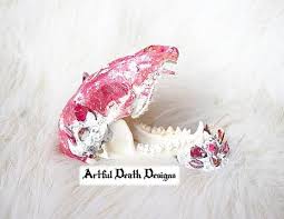 Hey I Found This Really Awesome Etsy Listing At Https Www Etsy Com Listing 753081333 Raccoon Skull Pai Painted Animal Skulls Skull Painting Animal Paintings