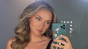 Meet Sara Michelle Winter, the 'gorgeous' Miss Canada winner who is now pro  golfer and has top Adidas deal