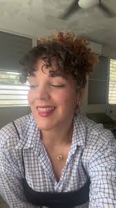 Messy bun done 3 different ways! #latina #curlyhair #curlyhairtutorial  #curlyhairstyles #curlyhairroutine #messybuntutorial #messyupdotutorial