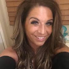 Hi 👋🏻 I'm looking for roller skate lessons in Staffordshire (Stoke