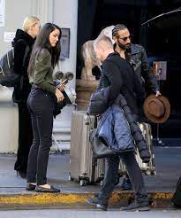 14+ rebecca mir gntm gif.rebecca mir (@rebeccamir) en tiktok | 15.4m me gusta. Rebecca Mir And Massimo Sinato Arriving To The Set Of Germanys Next Topmodel In Los Angeles 10 Gotceleb