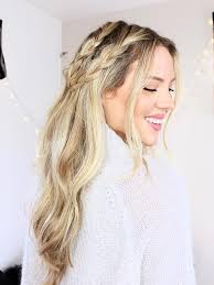 Questo perché sono un ottimo espediente per tenere la chioma in perfetto ordine, ma con eleganza. Le Acconciature Intrecciate Piu Trendy 2021 Foto