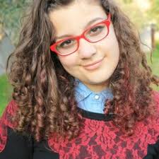 Laura Berte's Instagram, Twitter & Facebook