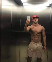 DIEGO BARROS: “Okay, right. Im not gonna lie to you. I have a fucking nice  dick” - What About Tom