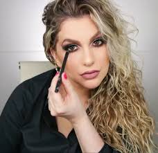 Lápiz de ojos Alice Salazar Pro, efecto negro mate