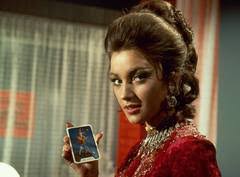 Kate Bond premiere look