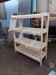 Dia bawa sample yang diperbuat daripada plywood australian radiata pine 12mm tebal. Rak Kayu Pallet Pine Furniture Decoration For Sale In Ipoh Perak Pine Furniture Wood Furniture Furniture Decor