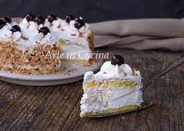 In ogni pasticceria o bar partenopeo in questo periodo dell'anno troverete questo torrone in vari gusti: Torta Al Torrone Per Capodanno Dolce Veloce Semifreddo