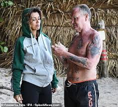 Francesca lodo was born on august 1, 1982 in cagliari, sardinia, italy. Paul Gascoigne Embraces Co Star Francesca Lodo During Filming For Italy S Version Of I M A Celebrity The Us Express News