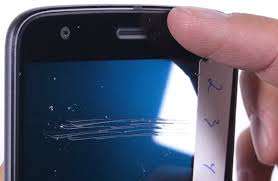 Motorola Moto Z2 Force: Scratch/Bend ...