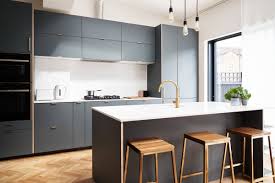 Fenix Verde Comodoro Plywood Fronts Are Combined With Our Brass Edge Pull Handles In This Stunning Light Fill Plywood Kitchen Freestanding Kitchen Ikea Kitchen