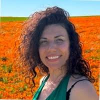 600+ "Lála" profiles