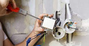 In wohngebäuden muss mindestens alle 10 jahre der zustand der elektroinstallation überprüft bzw. Elektroinstallation Der Uberblick Uber Samtliche Kosten Fur Ein Haus Wohnnet At