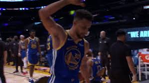 Stephen curry runs off the court. Curry Gif Explore Tumblr Posts And Blogs Tumgir