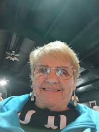 Jackie, Jacky… come say HI! Audio: @borariechorar 🐔 #jackie #jacky  #jacqueline #jaclyn #jacquelyn #rooster #chickens #funny  #chickensofinstagram #humor #memesdaily #chickenhappyhour