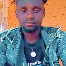 BREAKING NEWS Dem wa facebook's grand mom is de'ad Najua uko busy ila  usiskip bila kusema pole😭💔